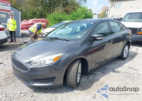 2015 Ford Focus Se z USA, uszkodzony, nr VIN 1FADP3F26FL274162